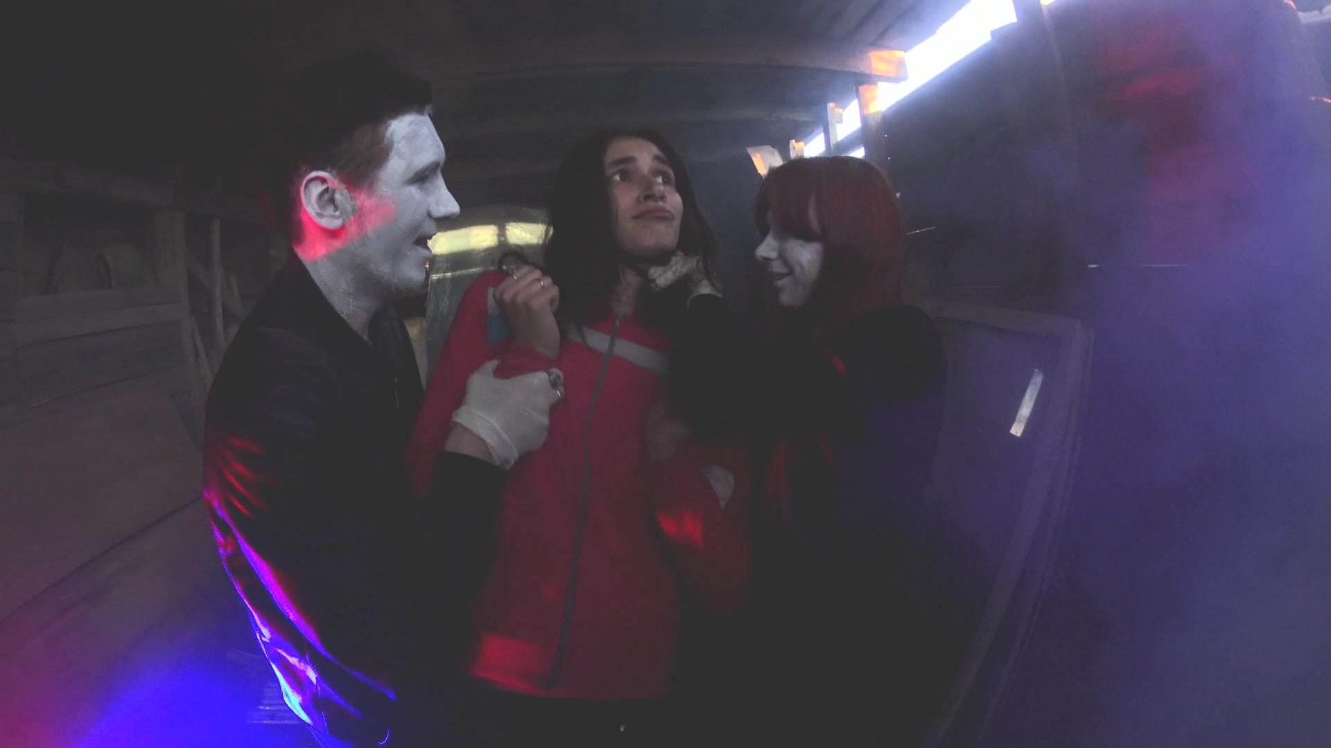 Шопинг онлайн (2025) DVD # 212